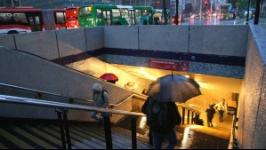 ¿Hasta qué hora lloverá este martes en Santiago?: Pronostican 'nuevo pulso' de precipitaciones en la capital