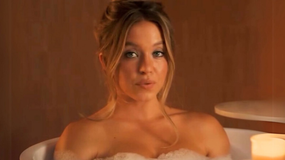 Sydney Sweeney lanza polémico producto: Jabón en barra con gotas de agua de su baño de tina