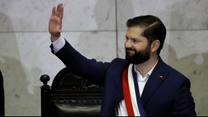 'Y por las Violetas que florezcan al andar': Boric termina Cuenta Pública con alusión a su hija que está por nacer
