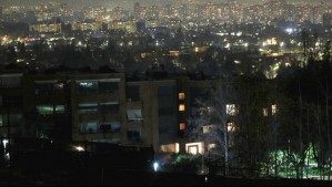 Reportan cortes de luz en 7 sectores de la Región Metropolitana: Revisa la programación de Enel para este lunes