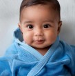 Descubre el origen latino del nombre Julio, su vínculo con la antigua Roma, el calendario y la nobleza. Rasgos de personalidad, santoral y famosos que lo llevan.