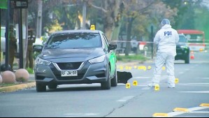 Investigan balacera en La Cisterna: Hombre es asesinado a disparos cuando se encontraba en su auto