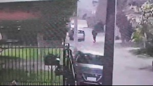 Video muestra a delincuentes en scooters intentando realizar encerrona a mujer en La Florida