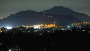 ¿Hasta qué hora?: Cortes de luz afectan a sectores de cuatro comunas de la Región Metropolitana este jueves
