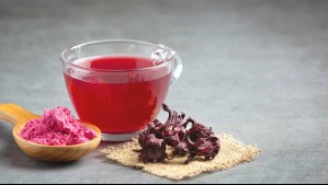 ¿Sirve para bajar de peso? Estos son los beneficios de la flor de jamaica