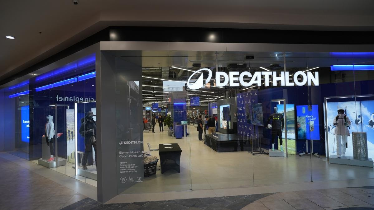 Decathlon inaugura nueva tienda en Cenco Portal La Dehesa con un showroom de más de 1.700 m²