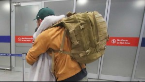 'Viajamos esposados de manos y pies': Los crudos testimonios de los chilenos deportados desde EEUU