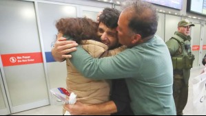 Llega segundo vuelo con chilenos deportados desde Estados Unidos