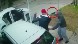 Delincuentes realizaron violento portonazo a familia, pero no pudieron encender el auto