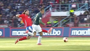 Revive la falta que terminó en la expulsión de Francisco Sierralta y dejó a Chile con 10 en cancha contra Bolivia