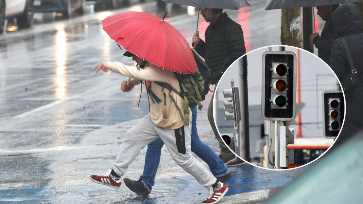 Cortes de luz afectan a miles de clientes en Santiago y otras regiones durante las lluvias: Estas son las comunas sin suministro
