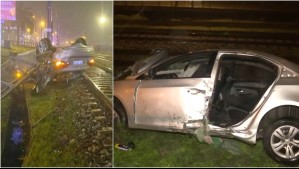 Auto quedó volcado y sin una puerta en línea férrea de Valparaíso en medio de fuertes vientos: Fue hallado sin ocupantes