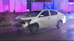 Estaba chocado y abandonado: Encuentran vehículo robado que era utilizado para cometer delitos en diversas comunas