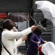 Este domingo, la Dirección Meteorológica de Chile (DMC) actualizó su aviso de vientos para zonas de siete regiones del país, cuya intensidad podría generar rachas de hasta 80 km/h. ¡Detalles!