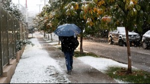 Podría dejar nieve en Santiago: Jaime Leyton anuncia llegada de un nuevo sistema frontal este martes