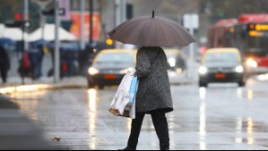 ¿Hasta qué hora llueve en Santiago este lunes?