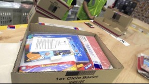 Contraloría detecta que Junaeb tuvo retraso de varios meses en la entrega de útiles escolares 2024