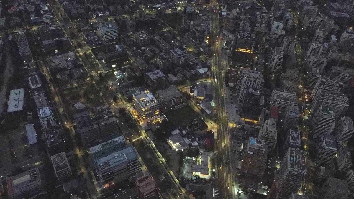 Enel anuncia cortes de luz en sectores de siete comunas de la Región Metropolitana durante este miércoles