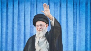 Alí Jamenei promete que Irán 'nunca se rendirá' y advierte a EEUU: 'Cualquier intervención militar implicará daños irreparables'