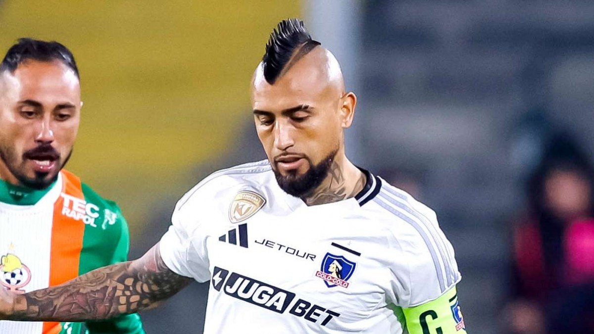 Tras golear a Cobresal: Este fue el regalo de Arturo Vidal a sus compañeros en Colo Colo