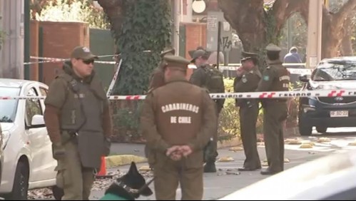Hombre es asesinado tras salir de edificio de departamentos en Ñuñoa: Lo estaban esperando en un auto