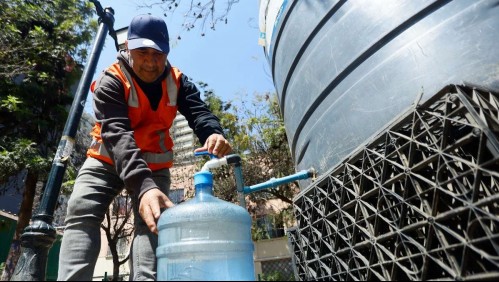 A pocas horas del corte de agua: Esta es la razón por la que seis comunas de Santiago no tendrán suministro por 36 horas A pocas horas del corte de agua: Esta es la razón por la que seis comunas de Santiago no tendrán suministro por 36 horas