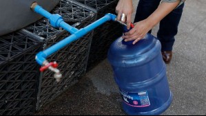 Inicia masivo corte de agua en Santiago: Revisa las comunas afectadas y cuándo se reestablecerá el suministro
