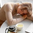 El trabajo, las responsabilidades cotidianas y las exigencias de la vida moderna suelen llevarnos al agotamiento diario. Conoce los hábitos que podrían estar robando tu energía.
