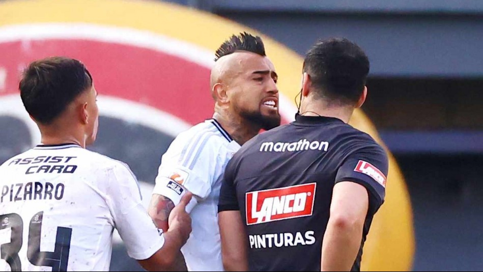 'Por desaprobar': Árbitro explica expulsión de Arturo Vidal en derrota de Colo Colo ante Audax Italiano