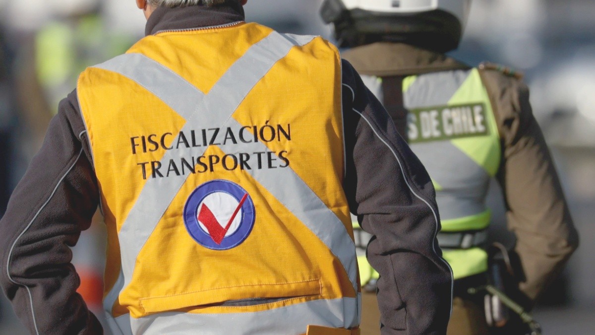 Revisa los vehículos que no pueden circular en 34 comunas de la RM por restricción vehicular este miércoles 25 de junio