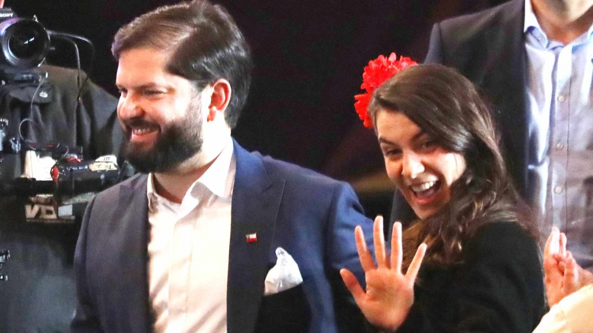 De Matthei a Tohá: Las figuras que han felicitado al Presidente Boric y Paula Carrasco por el nacimiento de su hija
