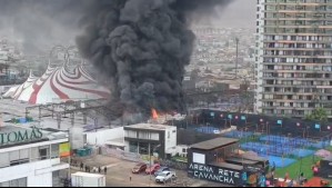 Enorme incendio se registra en el centro de Iquique: Afecta a feria de expo emprendedores