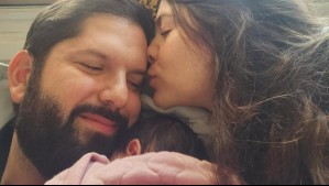 'Nuestra niña de invierno que nos trae la primavera': Presidente Boric publica primera fotografía junto a su hija Violeta