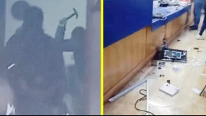 Con un martillo y un machete: Videos muestran a hombre destruyendo oficina del Registro Civil en Salamanca