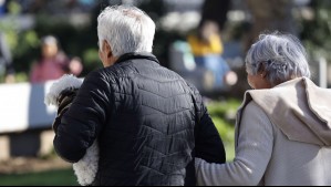 ¿Eres beneficiario de alguno?: Bonos para adultos mayores en julio