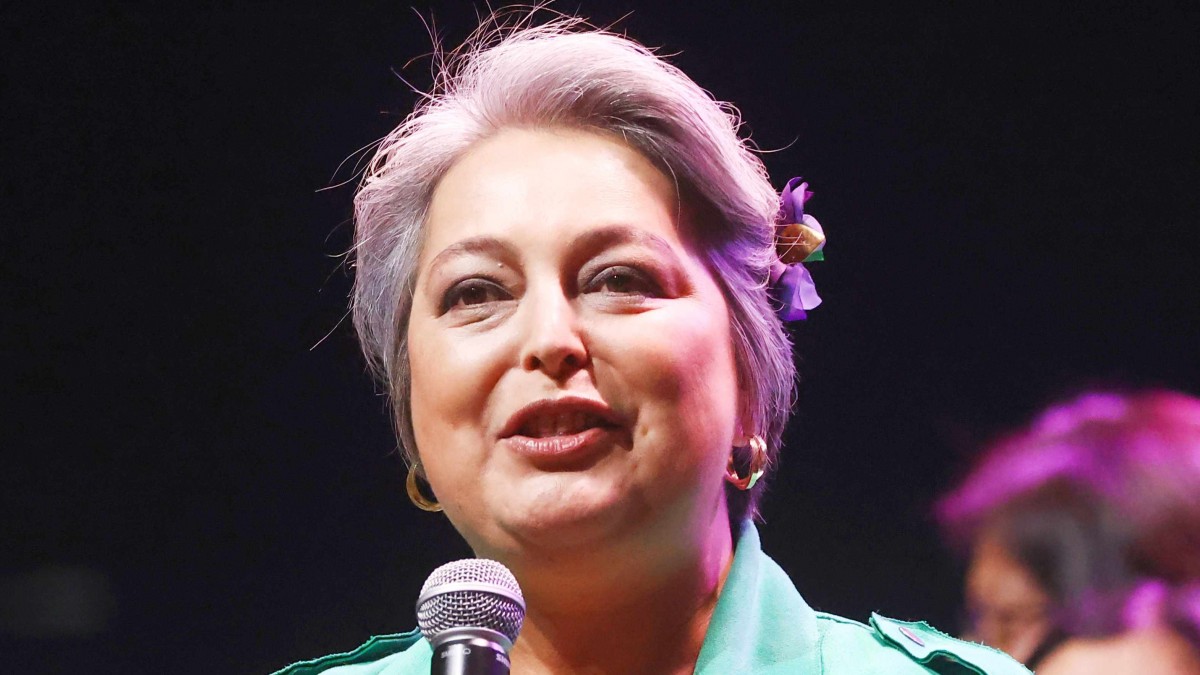 Encuesta Black & White: Jara lideraría la primera vuelta con 39% sobre Kast y Matthei