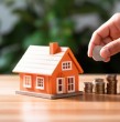 Conoce las razones por las cuales un pueblo francés, ubicado al sureste del país, está vendiendo casas a solo un euro. Las condiciones para quedarse con una de las viviendas están en la siguiente nota.