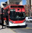 Gracias a este beneficio, las personas de la tercera edad en Santiago pagan tan solo $350 en el pasaje del sistema integrado de transporte (buses RED, Metro y Metrotren Nos), sin importar el horario o la cantidad de combinaciones.