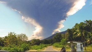 Nubes de ceniza alcanzan los 18 km de altura: Así fue la nueva erupción del volcán Lewotobi Laki Laki en Indonesia