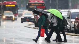'Se esperan lloviznas en Santiago': ¿A qué hora caerían precipitaciones en la Región Metropolitana este miércoles?