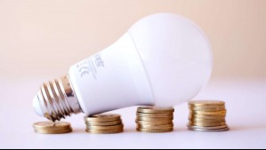 Cuentas de luz: Publican decreto que permite a empresas concretar el alza de precios