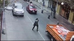 Carabinero es atropellado en medio de persecución a auto robado en el centro de Santiago