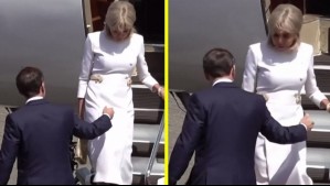 Presidente Macron sufre un nuevo chascarro con su esposa: Rechazó darle la mano