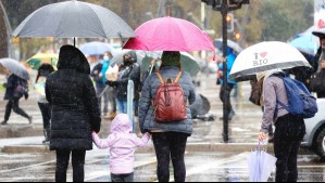 Continúan las precipitaciones y fuertes vientos de 100 km/h: Revisa el pronóstico de lluvias para este viernes