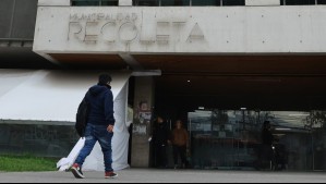 Contraloría revela que funcionario municipal de Recoleta se traspasó más de $17 millones a sus cuentas personales