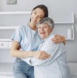 Conoce cómo obtener la credencial de personas cuidadoras para acceder a los distintos beneficios que ofrecen el Estado y las instituciones privadas. Revisa las ayudas que están disponibles.