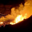 Mira el video que captó el momento exacto en que el volcán Kilauea entró en erupción en Hawái, expulsando una columna de lava de hasta 365 metros, según información del Servicio Geológico de Estados Unidos.