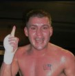 La mañana de este sábado, la PDI confirmó la muerte del exboxeador nacional Joel Mayo (53), quien había sido atacado con un arma cortopunzante la tarde-noche del viernes tras sostener una discusión con un vecino en Villarrica.