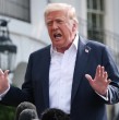 Durante la tarade de este sábado, Donald Trump perdió la paciencia con sus seguidores, a quienes llamó a dejar la obsesión por los Archivos Epstein, cuya existencia negó.