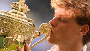 Italiano Sinner se toma la revancha sobre Alcaraz y gana su primer título en Wimbledon
